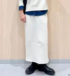 『GU』ヘビーウェイトスウェットナロースカート