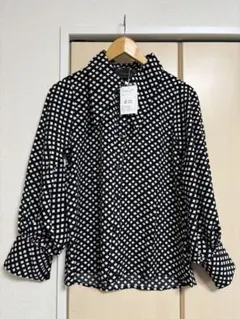 シャツ　新品　お洒落な格子柄