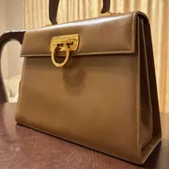 キャメル ハンドバッグ