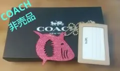 COACHノベルティ　クリスマス限定オーナメント、キーホルダー、チャーム3点 COACH コーチ ノベルティ クリスマスオーナメント - メルカリ