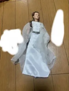 STAR WARS　レイア姫セレモニーガウン　レアフィギュア　スターウォーズ