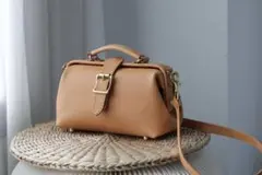ブラウンショルダーバッグ