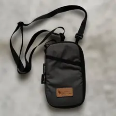 SUPPLY SECTION ショルダーバッグ　パスポートケース、カードホルダー