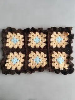 グラニースクエア　かぎ針編みマルチカバー　インテリアマット