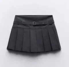 ZARA ボックスプリーツ入りスカンツ
