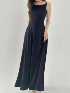 サテンワンピース