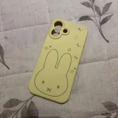 iPhoneケース17うさぎイエロー