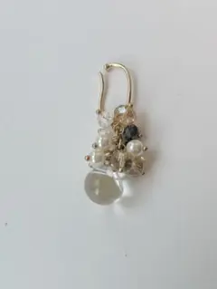 パールとクリスタルのイヤーカフ