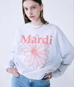 Mardi Mercredi スウェット グレー　トレーナーのサムネイル