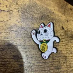 ターボババア　招き猫　ピンバッジ