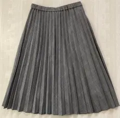 【匿名配送】ユニクロ　グレー プリーツスカート150cm
