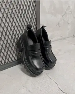 値下げ不可☆新品同様☆YELLO ONYX PLATFORM MULES ☆S - メルカリ