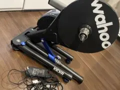 wahoo kicker v4 / ワフー キッカー美品 ワフー Wahoo キッカー KICKR V4 ダイレクトドライブ スマート