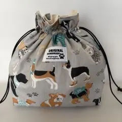 ハンドメイド　大きめ巾着袋　ポーチ　グレー地　犬柄　裏地あり