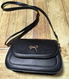 リボン付き黒ショルダーバッグのサムネイル