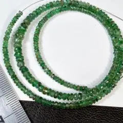 在庫処分特価*ザンビア産エメラルド*ボタンカットQ57