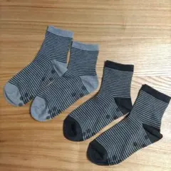 新品 未使用 靴下 2足セット 滑り止め付き グレー系 ボーダー
