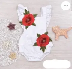 赤い刺繍　ロンパース　70センチ