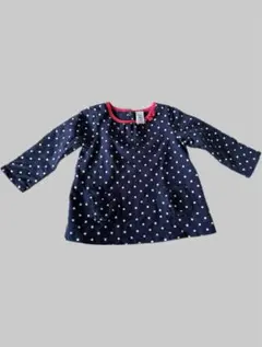 水玉模様の長袖トップス