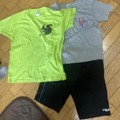 Tシャツ2枚とFILAハーフパンツのセットのサムネイル