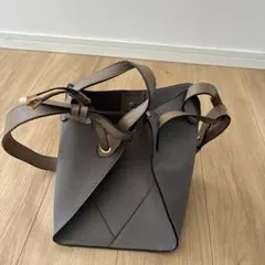 Item thumbnail for item eef93e8d-e5e9-46d5-a248-fa890b911fec