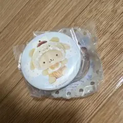 サンリオ　クリアケースつき缶バッジ　プリン
