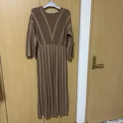 ジーナシス　ニットワンピース