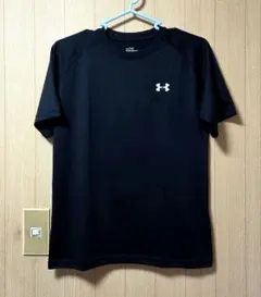 値下げ!!UNDER ARMOUR☆Tシャツ☆ブラック☆YLG☆150