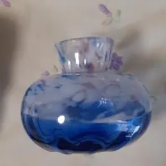 ガラス製　手作り花瓶　　作者不明