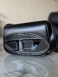 DIESELブラックレザーショルダーバッグ