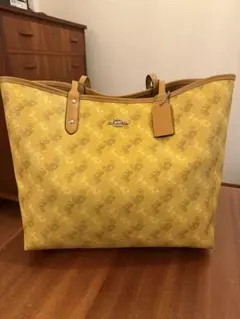 COACH トートバッグ A4 馬車柄 イエロー 格安！ - メルカリ