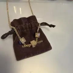 Louis Vuitton キューブ ギャンブルネックレス ゴールドのサムネイル