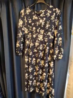 NATURAL BEAUTY BASIC 花柄長袖ひざ丈ワンピース S