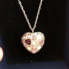 Swarovski ハート型ネックレス ピンク系