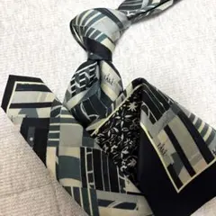 Item thumbnail for item 0d69547a-fed9-4d6e-b53a-d4cd4a04eeb0