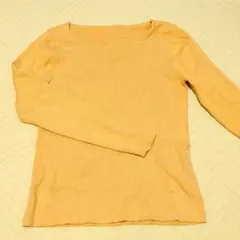 リブ編みスクエアネック イエロー 長袖ニット トップス