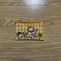 キャンドゥ　サンリオ　コロコロクリリン　フラットポーチ