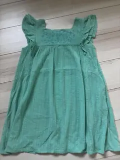 ミントグリーン 刺繍入り ノースリーブ トップスのサムネイル