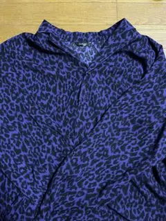ヒョウ柄 長袖シャツ 紫
