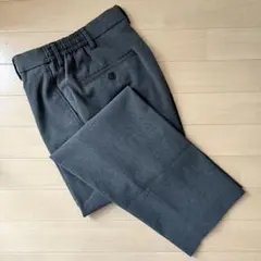 ユニクロ　メンズ　スラックス