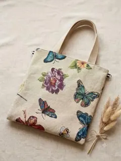 ハンドメイド 蝶、花、てんとう虫、トンボ柄 小さめ トートバッグ 藤井