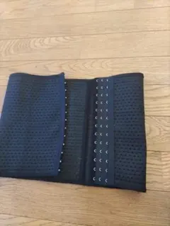 ウエストニッパー