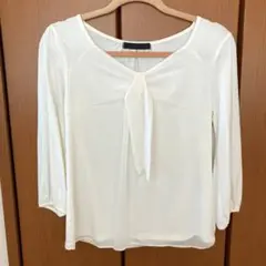オフホワイトボウタイブラウスLサイズ