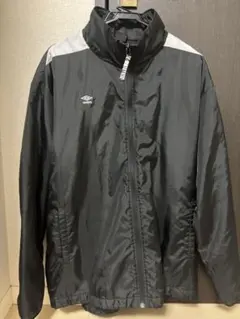 値下げ可能です　UMBRO ナイロンジャケット XOサイズ