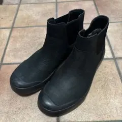 ブラック サイドゴアブーツ レザー　KEEN