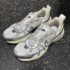 NIKE V2K RUN 25.5cm ナイキ