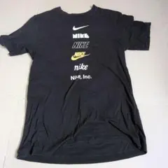 NIKE Tシャツ ブラック ロゴデザインのサムネイル
