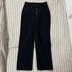 ハイウエスト ブラック ストレートジーンズ
