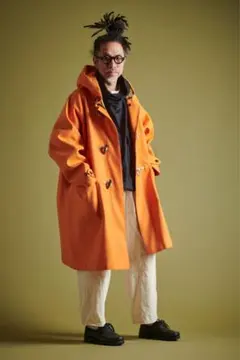 オレンジ フード付き ダッフルコート