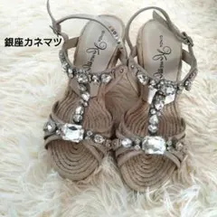 銀座カネマツ ストーン付きベージュサンダル 21